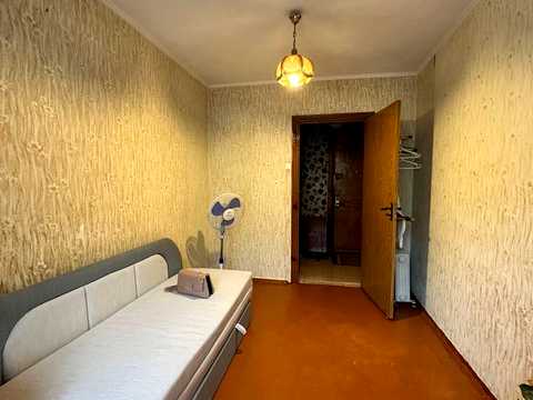 квартира за адресою Небесної Сотні просп. (Маршала Жукова), 11