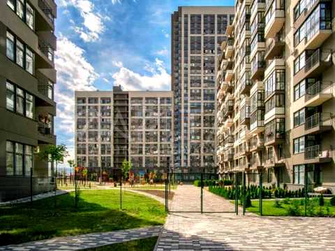комерційна за адресою Олександра Олеся вул., 4