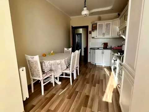квартира за адресою Євгена Коновальця вул., 120
