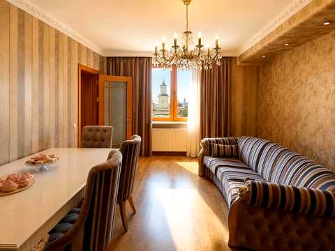 квартира за адресою Ринок вул., 1