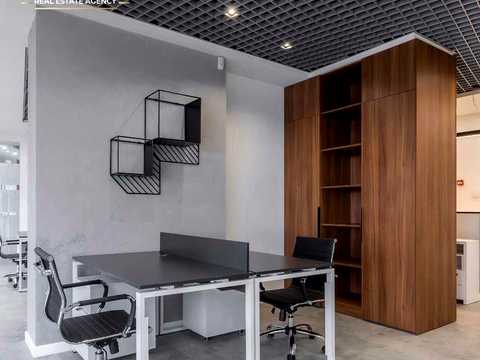 комерційна за адресою Буслівська вул., 12