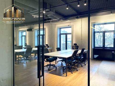 комерційна за адресою Івана Франка вул., 9
