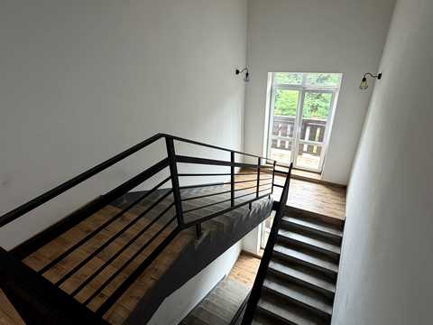 квартира за адресою Придорожна вул., 12