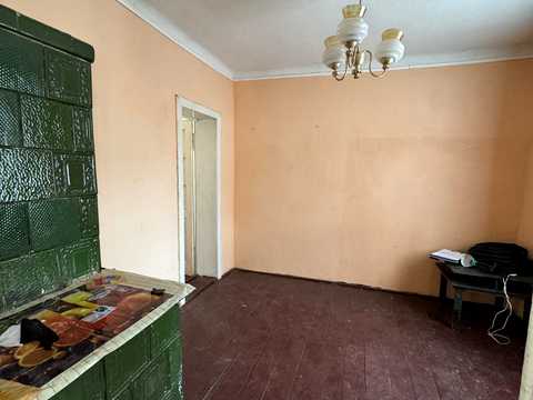 дом по адресу про.Лісний, 15