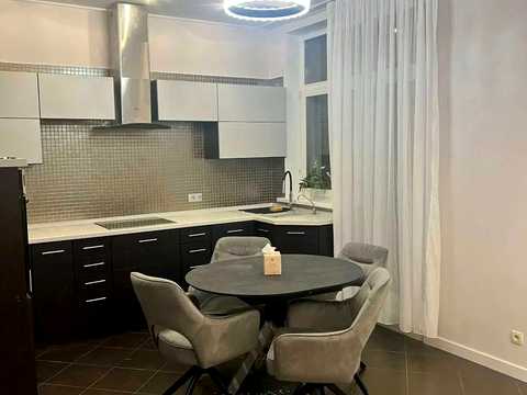 квартира за адресою Антоновича вул. (Горького), 72