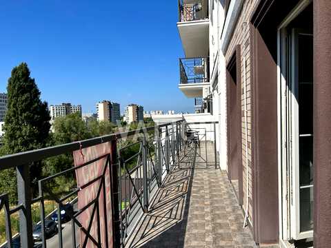 квартира за адресою Михайла Максимовича вул. (Онуфрія Трутенка), 28-Е