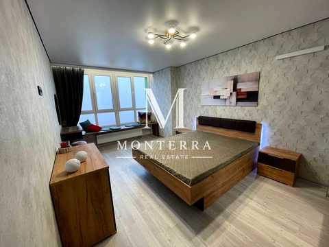 квартира за адресою Михайла Максимовича вул. (Онуфрія Трутенка), 32-Б