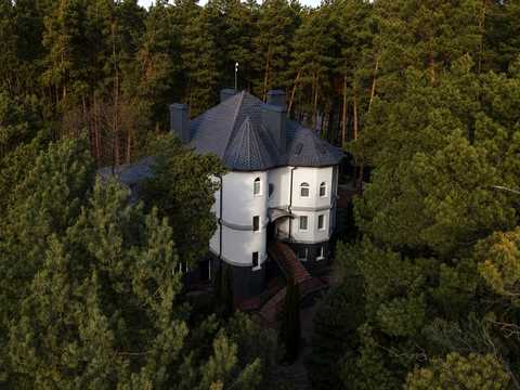 коммерческая по адресу Лісна, 12