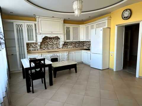 квартира по адресу Литературная ул., 1а
