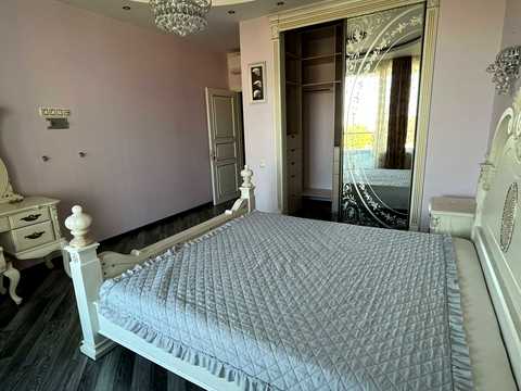 квартира по адресу Литературная ул., 1а