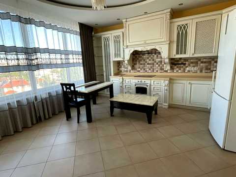 квартира по адресу Литературная ул., 1а