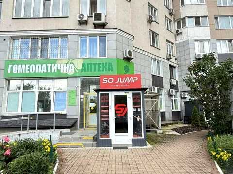 комерційна за адресою Срібнокільська вул., 1