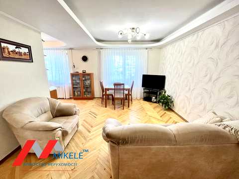 квартира за адресою Дніпровська набережна вул., 9-А