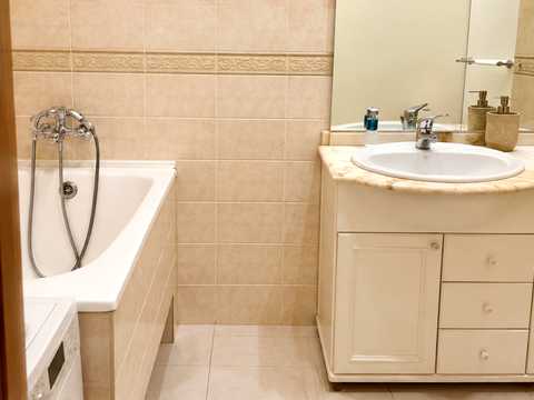 квартира за адресою Педагогічна вул., 27