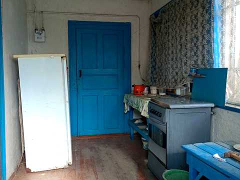 будинок за адресою смт. Лугини, Церковна вул. (Колгоспна), 5