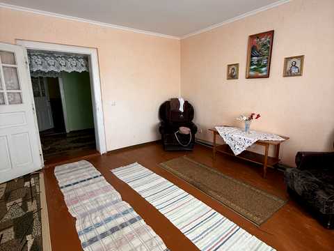 будинок за адресою с. Медведівці, Центральна