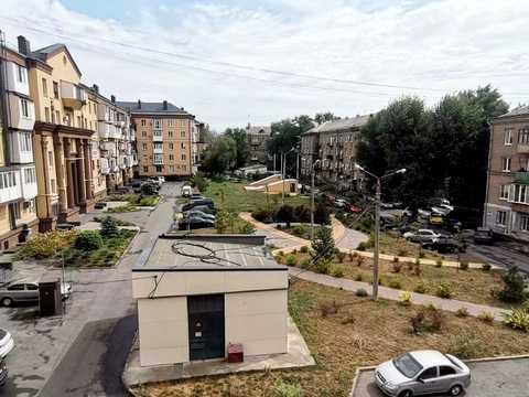 квартира за адресою Сталеварів вул., 11