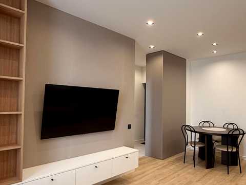 квартира за адресою Салютна вул., 2к6
