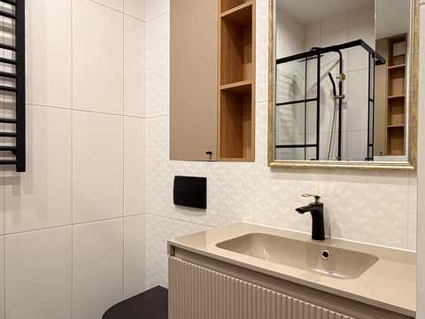 квартира за адресою Салютна вул., 2к6