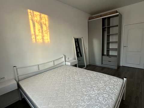 квартира за адресою Добробутна вул., 21