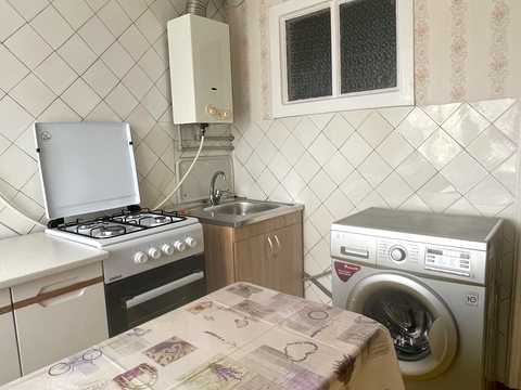 квартира за адресою Євгена Маланюка вул., 9-Д
