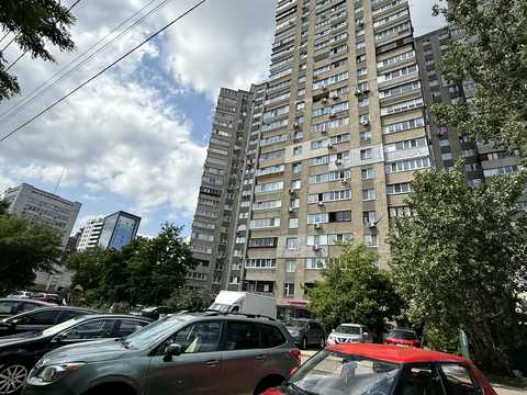 квартира за адресою Святошинська пл., 1
