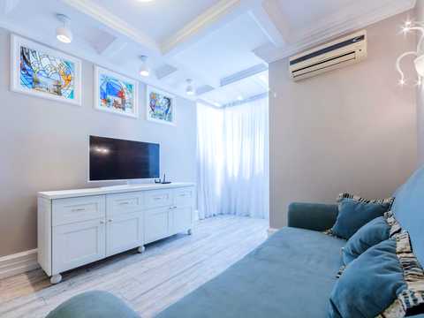 квартира за адресою Сім'ї Кульженків вул. (Петра Дегтяренка), 35