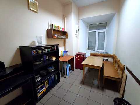 комерційна за адресою Пастера вул., 50