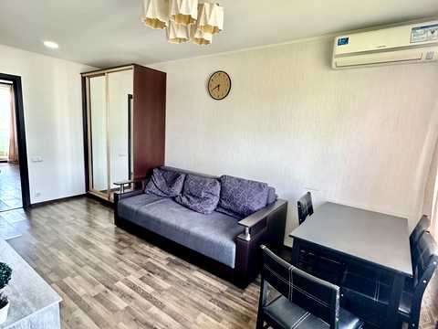 квартира за адресою Космонавтів вул., 5а
