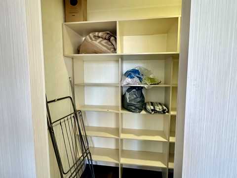 квартира за адресою Космонавтів вул., 5а