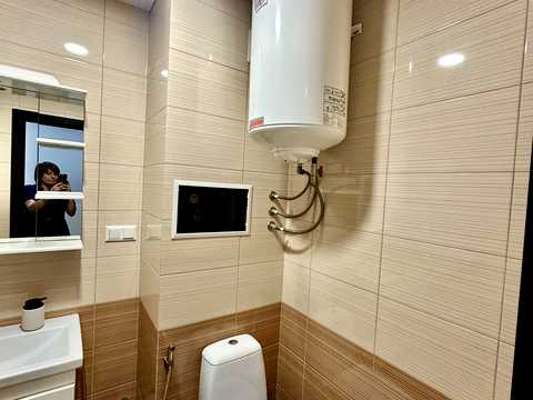 квартира за адресою Космонавтів вул., 5а