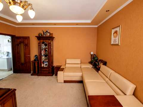 квартира за адресою Анни Ахматової вул., 47