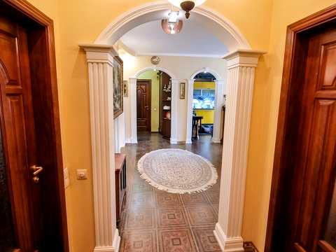 квартира за адресою Анни Ахматової вул., 47