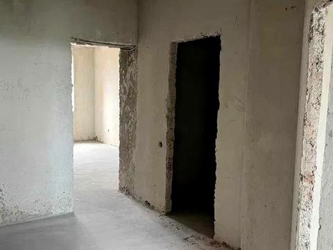 квартира за адресою Антонича, 5а