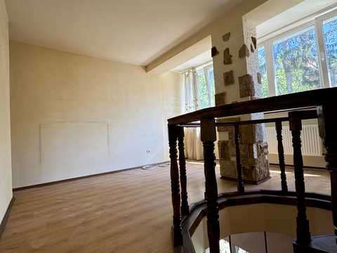 квартира за адресою Степана Бандери пров., 10