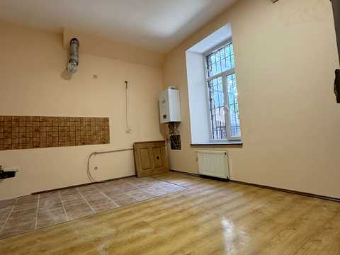 квартира за адресою Степана Бандери пров., 10