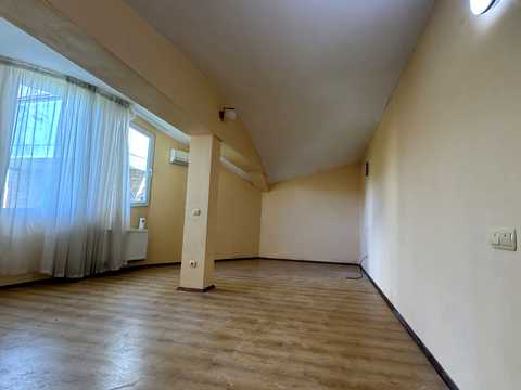 квартира за адресою Степана Бандери пров., 10