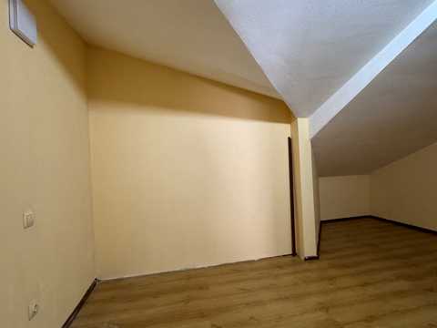 квартира за адресою Степана Бандери пров., 10