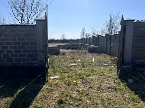 участок по адресу Оноківці