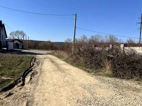 участок по адресу Оноківці