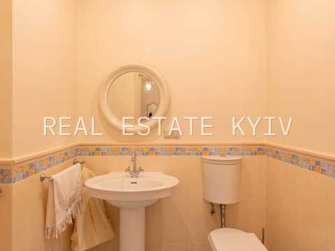 квартира за адресою Дмитрівська вул., 69
