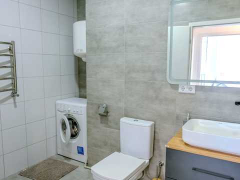 квартира за адресою Раїси Окіпної вул., 10
