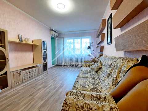 квартира по адресу Горняцкий микрорайон  (5-й микрорайон), 16
