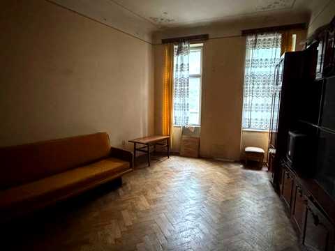 квартира по адресу Опильского ул., 3