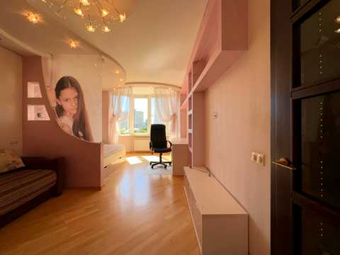 квартира за адресою Осіння вул., 33