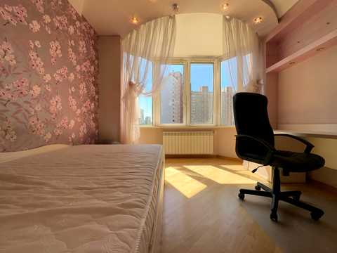 квартира за адресою Осіння вул., 33