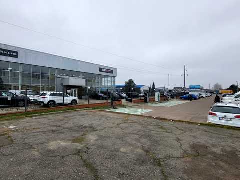 коммерческая по адресу 1 Травня ул., 1а