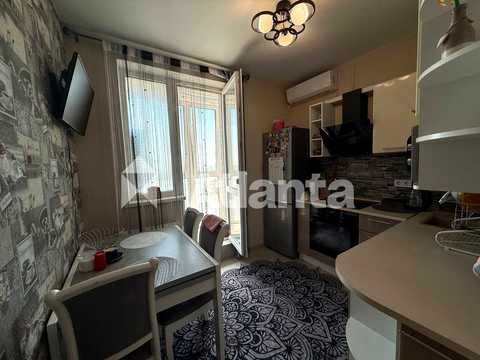 квартира за адресою Михайла Грушевського вул., 30б