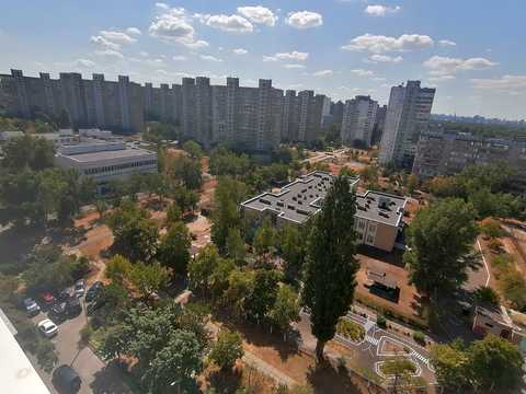 квартира за адресою Оноре де Бальзака вул., 18