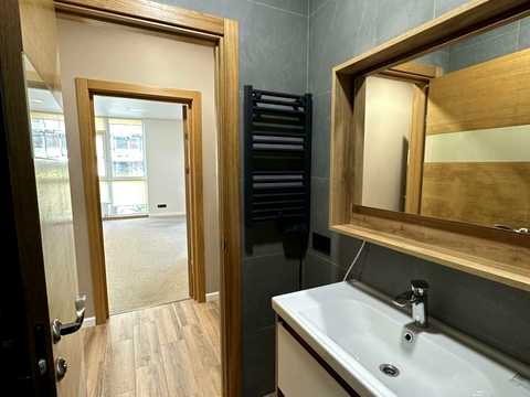 коммерческая по адресу Джона Маккейна ул. (Івана Кудрі), 1-Б